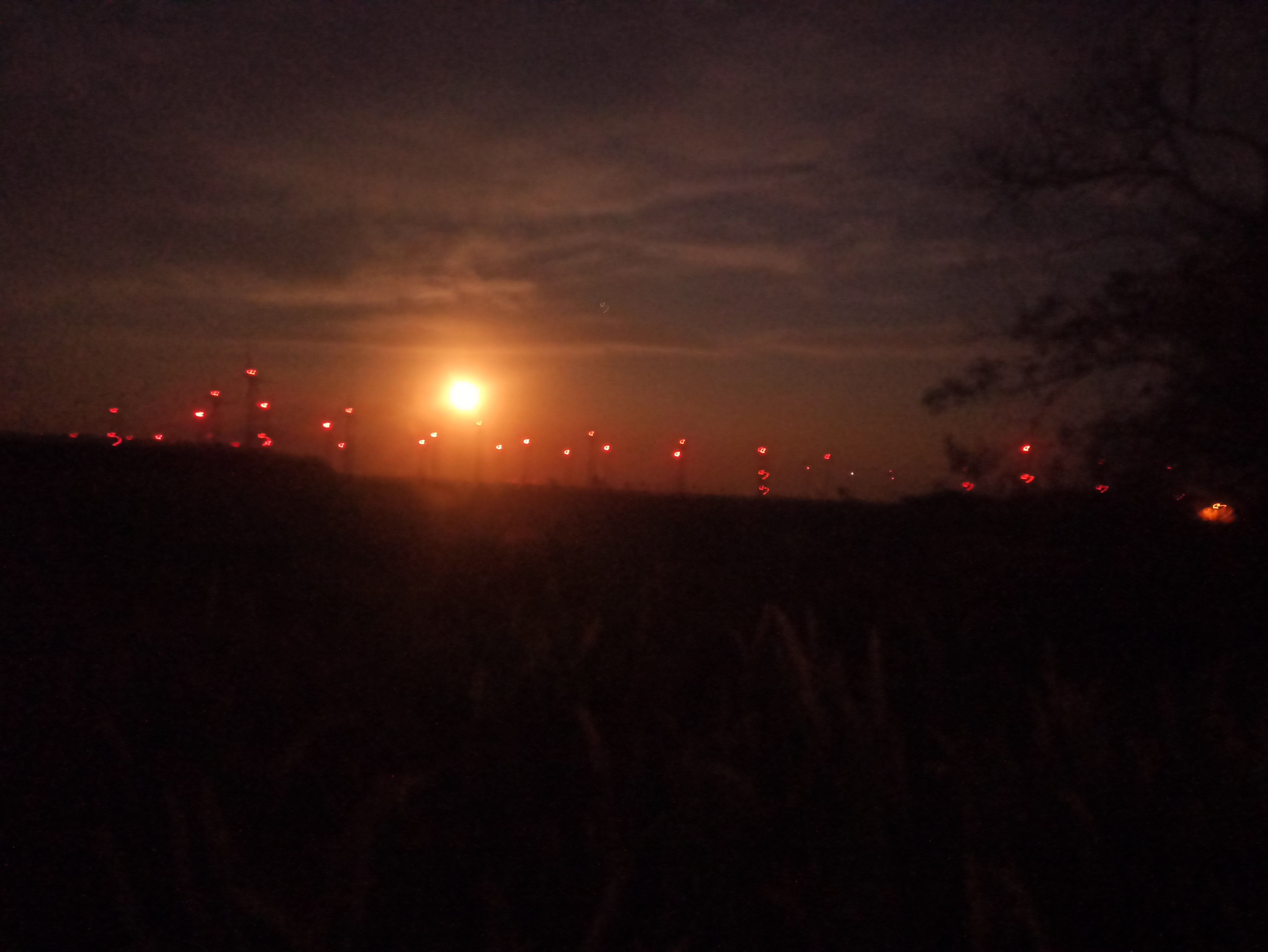 roter_mond.jpg